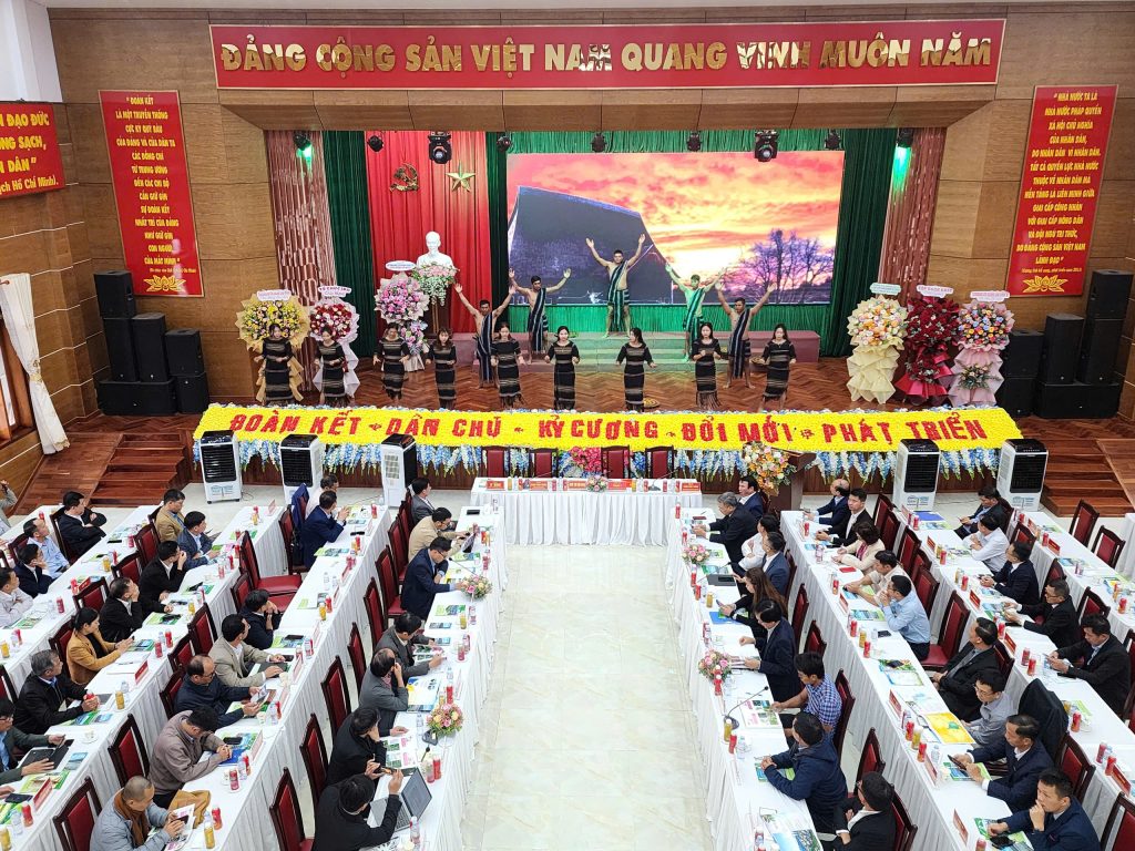 Di Linh: Cải cách hành chính gắn với đổi mới sáng tạo và chuyển đổi số